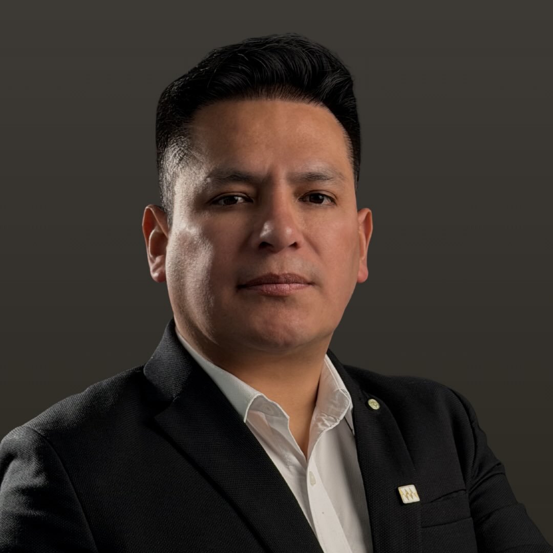 Dr. Esaú Villegas